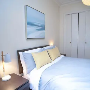 modern-flat-in-rosemount-city-centre-aberdeen.hotelsaberdeenuk.com/